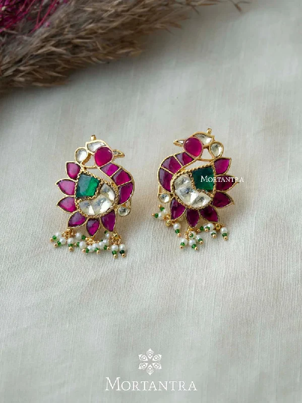 Women’s gold dangle earrings-Multicolor Gold Plated Jadau Kundan Earrings - ME751MA