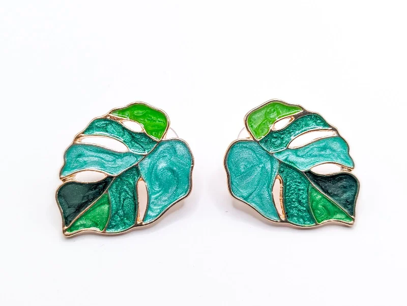 Women’s long earrings-Beautiful Green Leaf Earrings