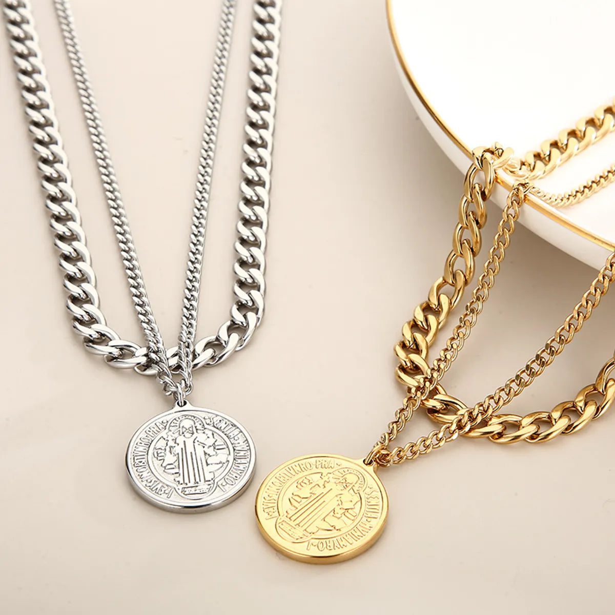 Women’s long chain necklaces-Hip-hop Simple Style Round Stainless Steel Plating 18k Gold Plated Layered Necklaces