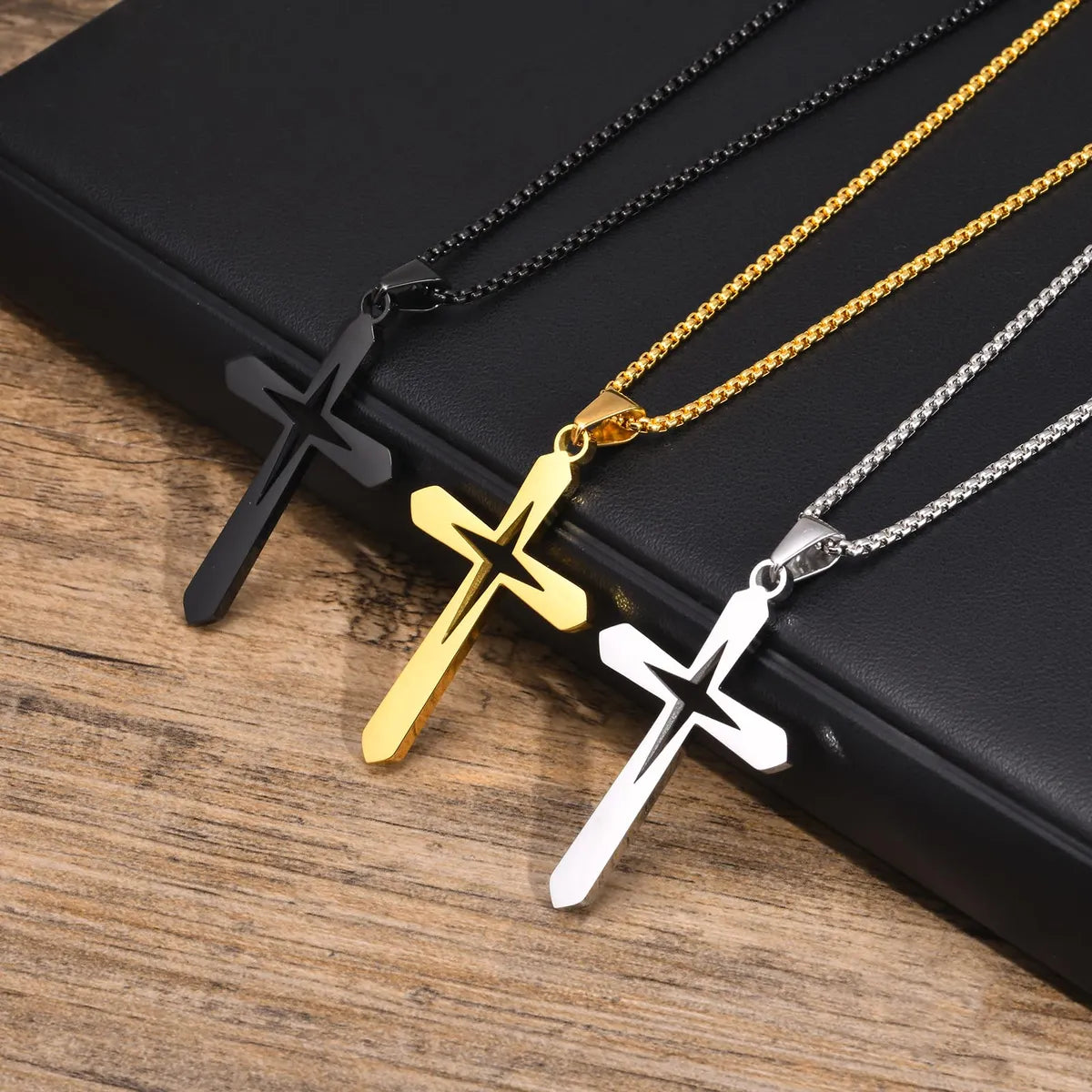 Women’s elegant pearl necklaces-Hip-Hop Simple Style Streetwear Cross Stainless Steel Hollow Out 18K Gold Plated Men's Pendant Necklace