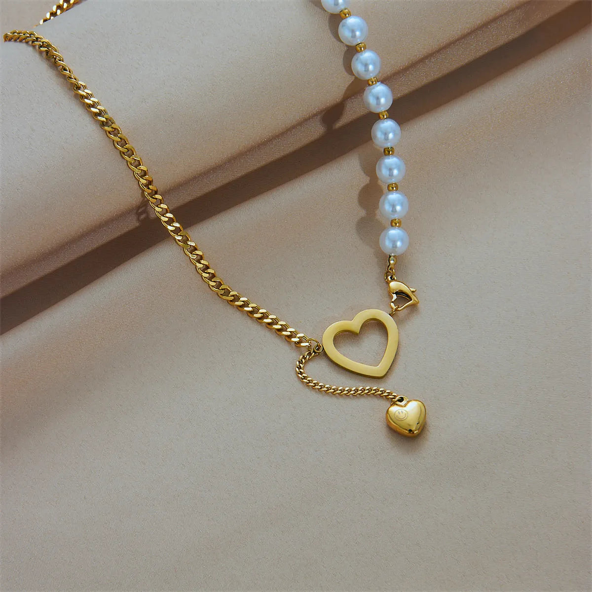 Women’s cubic zirconia necklaces-Elegant Heart Shape Imitation Pearl Titanium Steel Plating 18k Gold Plated Pendant Necklace