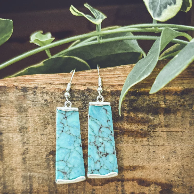 Women’s statement chandelier earrings-Beautiful Silver and Turquoise Earrings