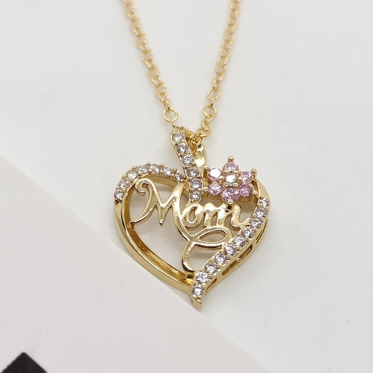 Women’s long chain necklaces-Mama Letter Heart Shape Copper Plating Inlay Zircon Gold Plated Necklace