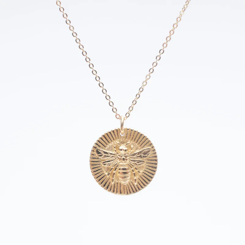 Women’s adjustable necklaces-Gold Bee Medallion Necklace