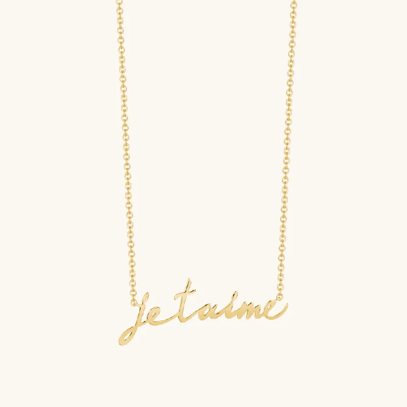 Women’s bar necklaces-The 'Je t'aime' Necklace