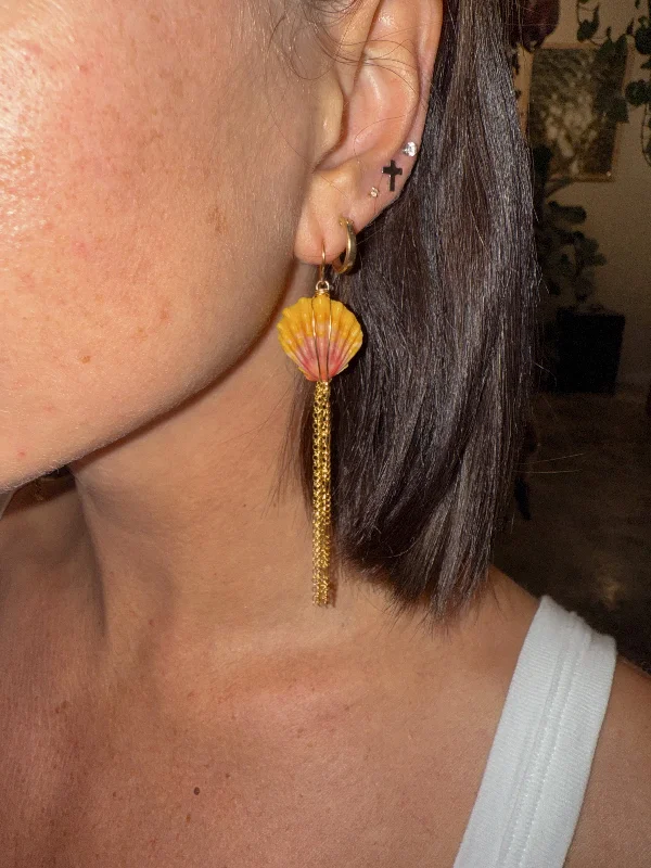 Women’s diamond hoop earrings-Hawaiian Sunrise Shell Luna Earrings