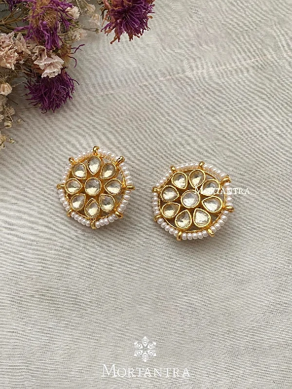 Women’s simple pearl earrings-White Color Gold Plated Jadau Kundan Earrings - ME939Y