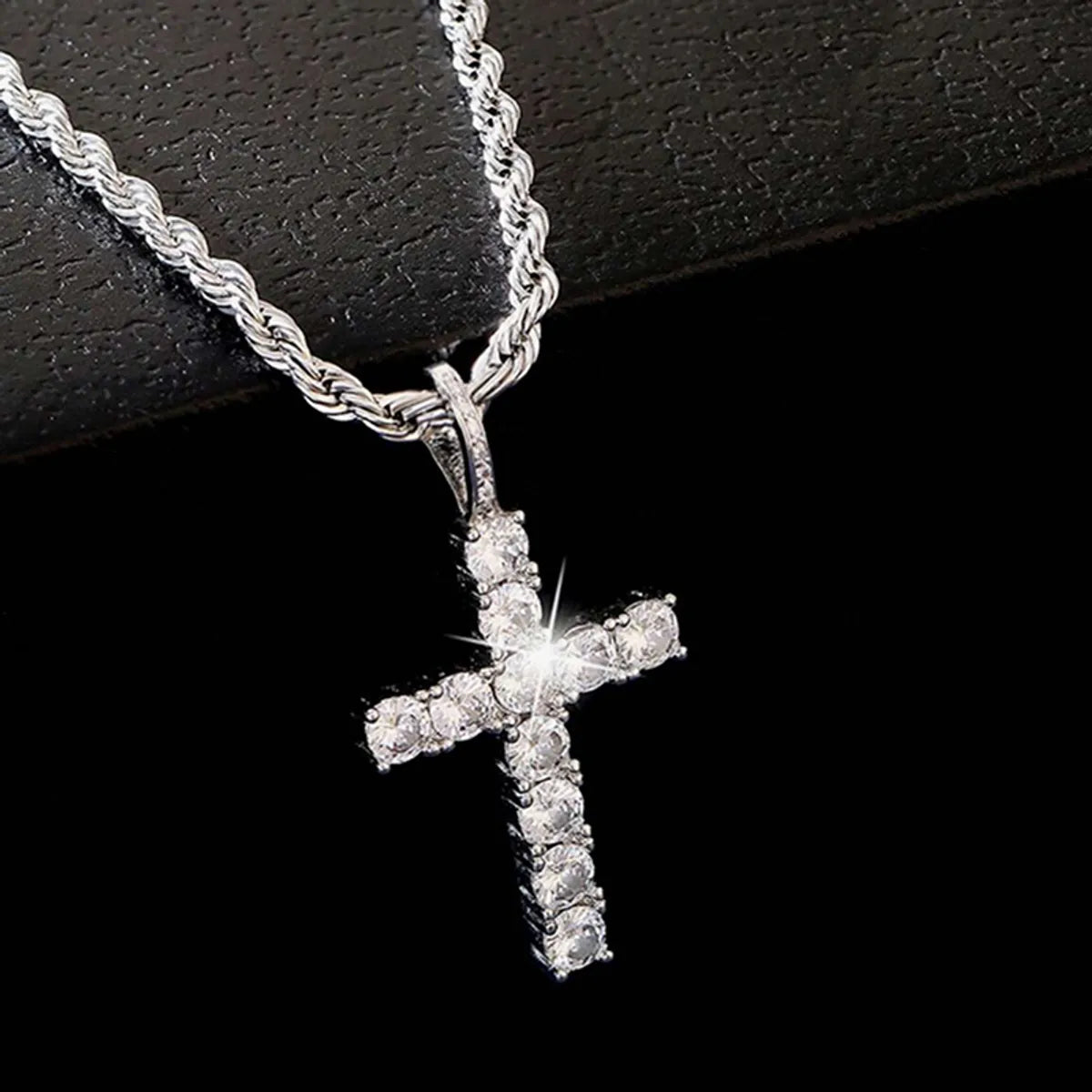 Women’s bridal necklaces-Hip-Hop Punk Cross Titanium Steel Chain Women'S Pendant Necklace