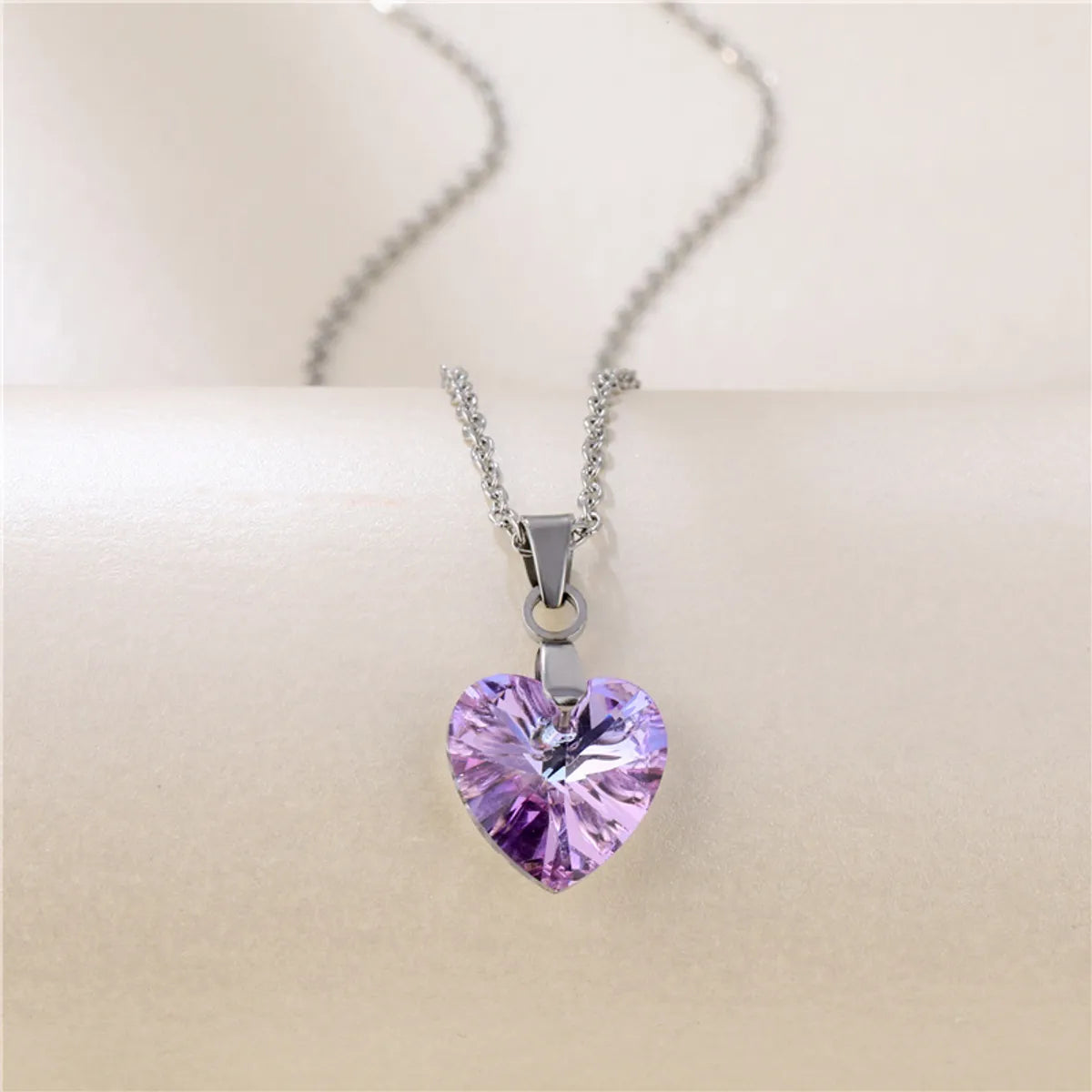 Women’s chic necklaces-Fashion Crystal Heart-shape Titanium Steel Necklace Wholesale