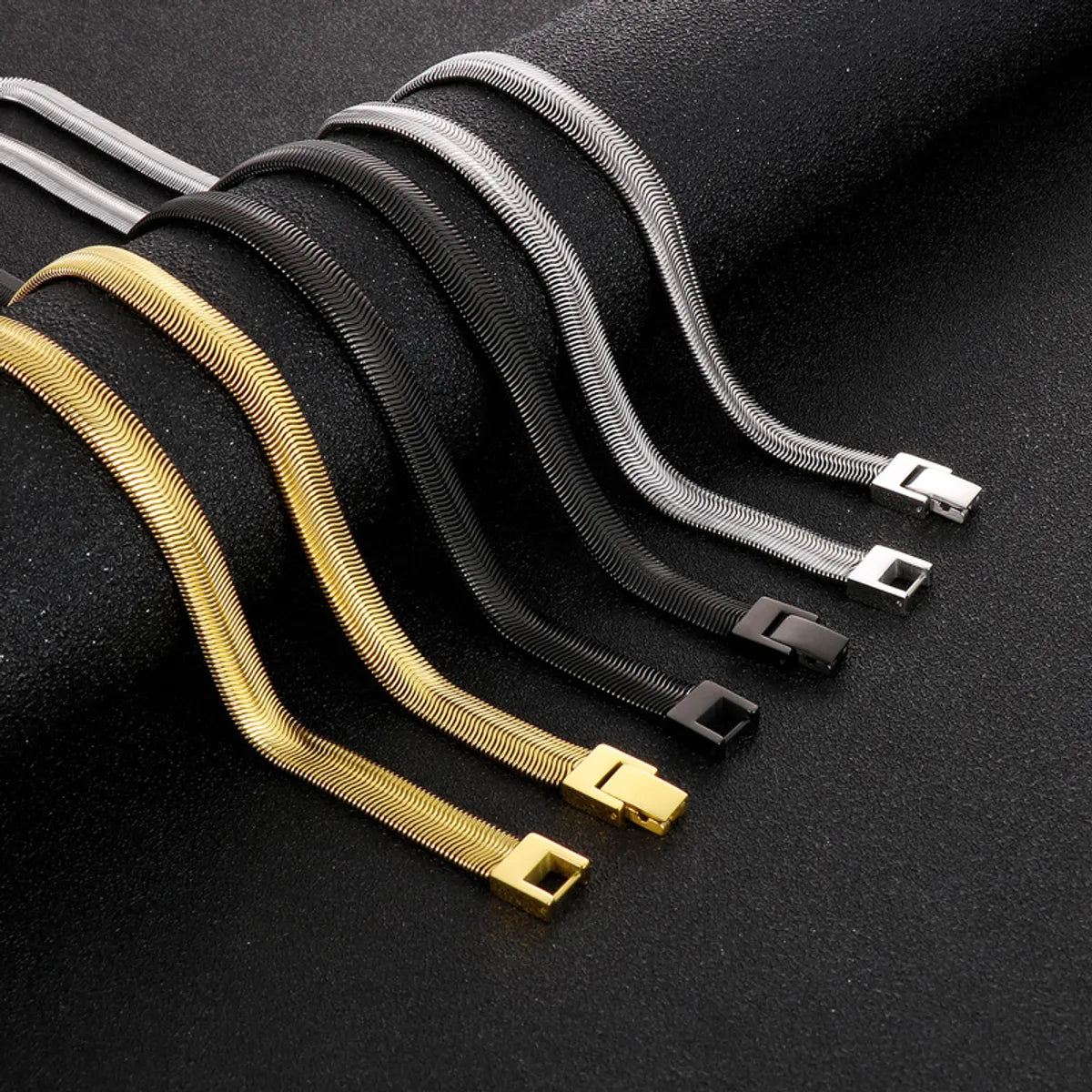 Women’s long necklaces-Hip-Hop Solid Color Titanium Steel 18K Gold Plated Men'S Necklace