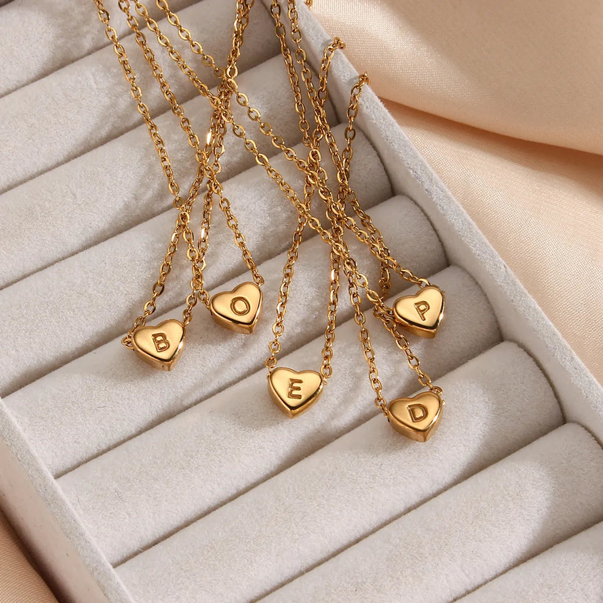 Women’s choker necklaces-Fashion Heart Stainless Steel Plating Gold Plated Necklace