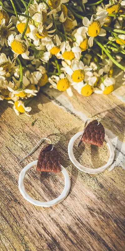 Women’s flower-shaped earrings-Beautiful Small Leather Hoop Earrings