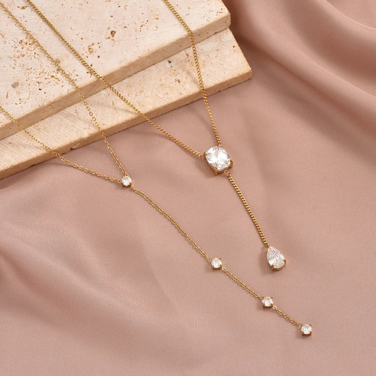 Women’s handmade necklaces-Ig Style Elegant Simple Style Round Stainless Steel Plating Inlay Zircon 14k Gold Plated Pendant Necklace