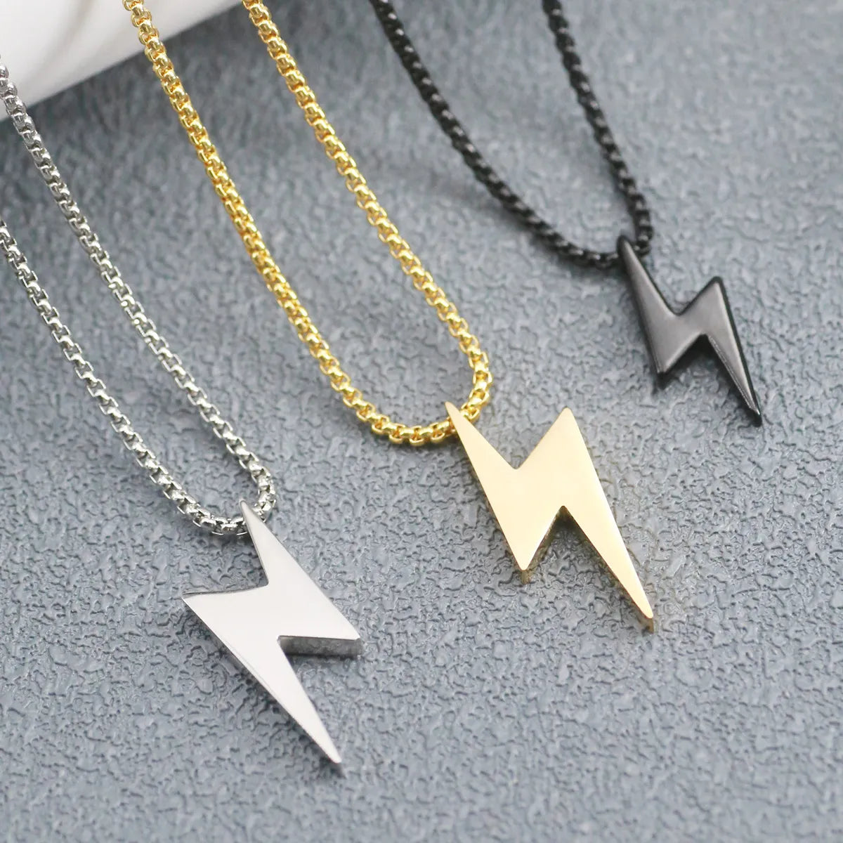 Women’s bar necklaces-Hip-Hop Retro Lightning Titanium Steel Plating Gold Plated Men'S Pendant Necklace