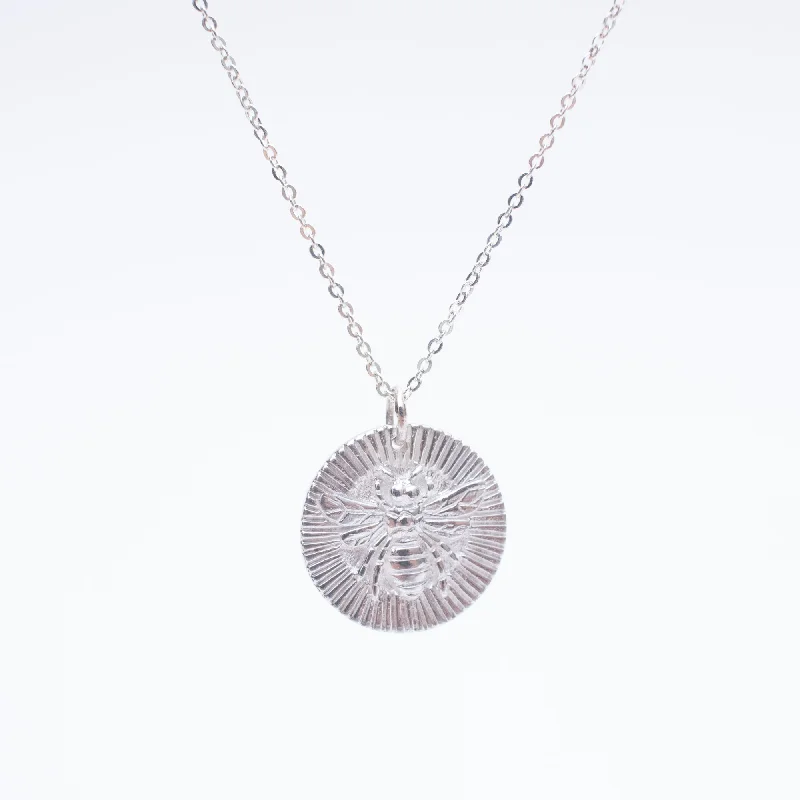 Women’s classic necklaces-Silver Bee Medallion Necklace