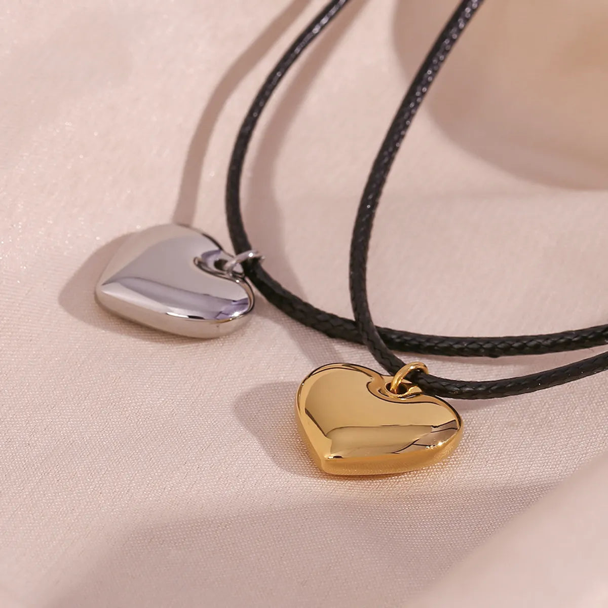 Women’s leaf-shaped necklaces-Fashion Heart Shape Stainless Steel Plating Pendant Necklace