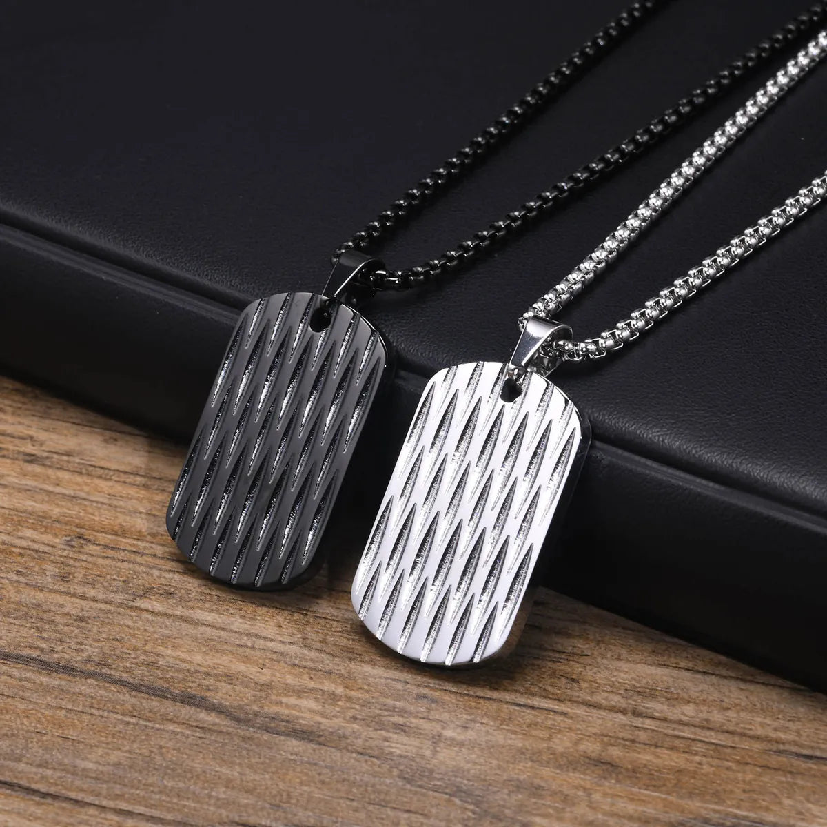 Women’s round pendant necklaces-Simple Style Water Ripples 304 Stainless Steel Plating Men'S