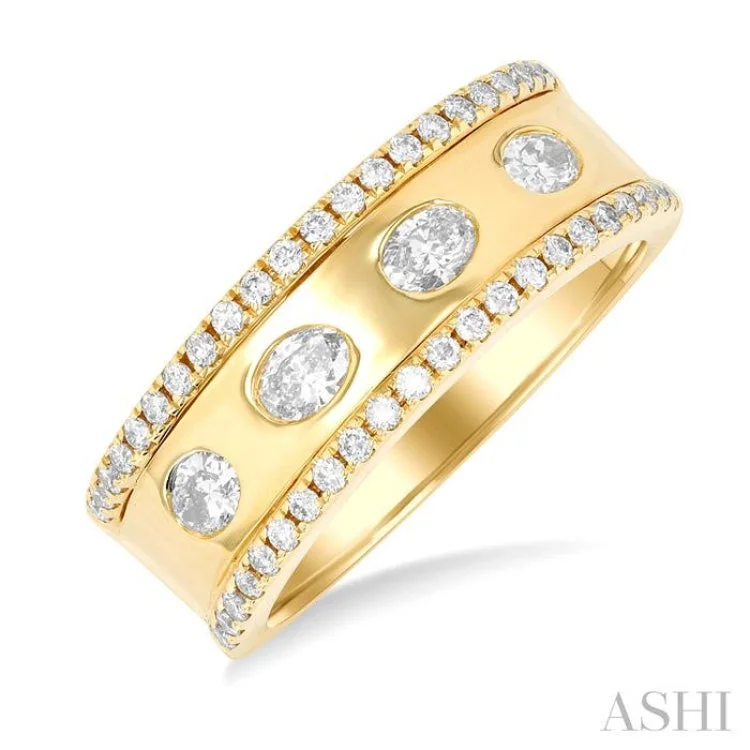 Women’s engagement rings with halo diamonds-5/8 ctw Wide 4-Stone Oval & Round Cut Diamond Fashion Band in 14K Yellow Gold