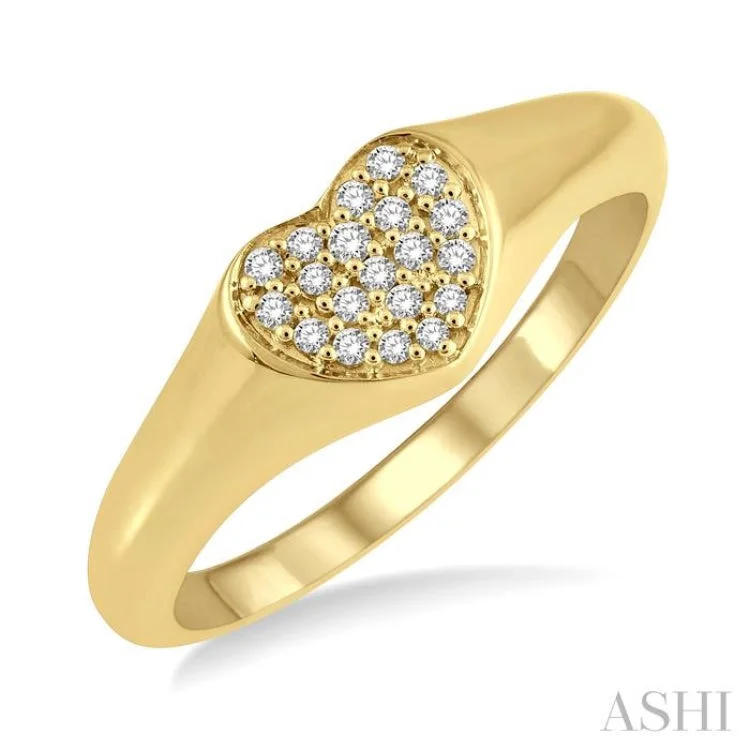 Women’s three-stone engagement rings-1/10 Ctw Heart Signet Round Cut Diamond Stackable Ring in 10K Yellow Gold