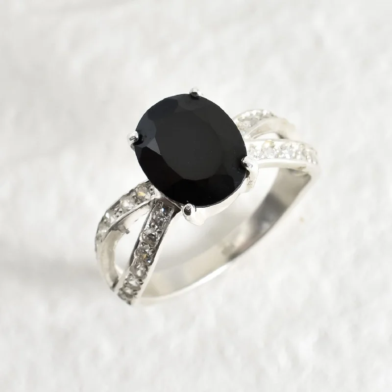 Women’s bold engagement rings-Silver Onyx Ring - Black Engagement Ring - Split Shank Ring