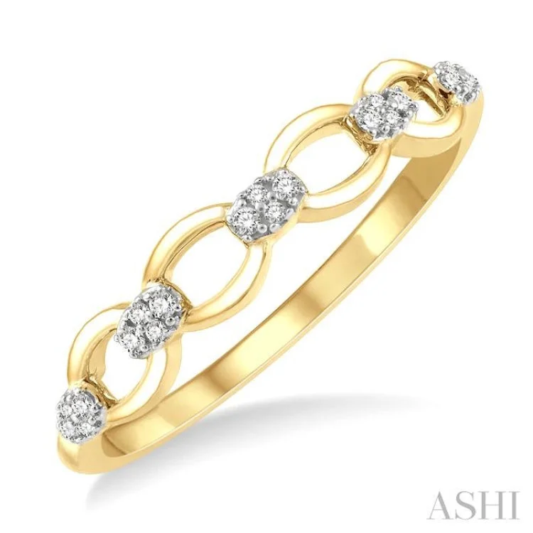 Women’s alternative engagement rings-1/10 Ctw Open Link Round Cut Diamond Stackable Fashion Ring in 14K Yellow Gold