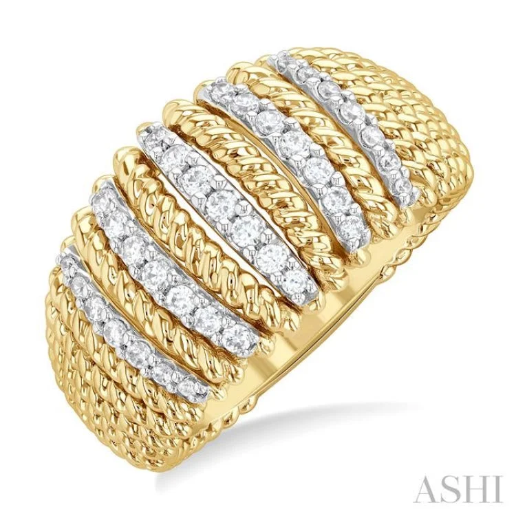 Women’s alternative engagement rings-1/3 ctw Dome Shape Rope Bead Round Cut Diamond Fashion Ring in 14K Yellow Gold