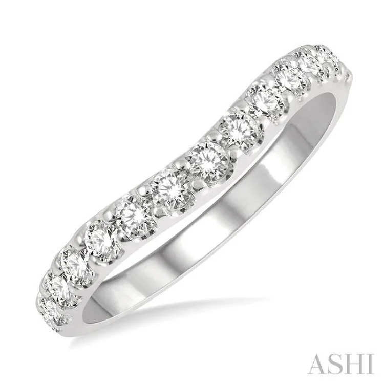 Women’s platinum engagement rings with diamonds-1/2 Ctw Arched Center Round Cut Diamond Wedding Band in 14K White Gold