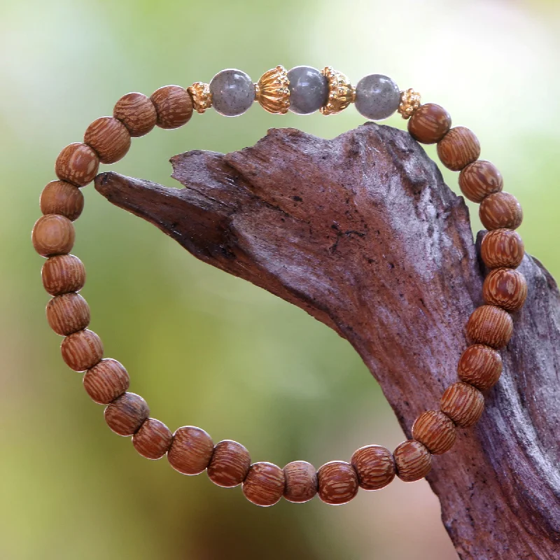 Women’s classic bangles-Batuan Harmony Coconut Wood and Labradorite Beaded Stretch Bracelet