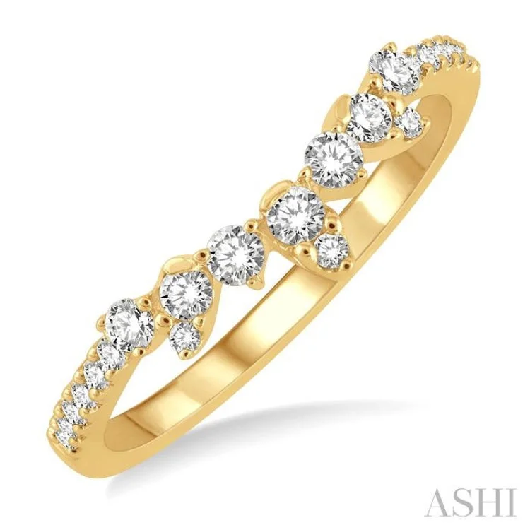 Women’s modern engagement rings-1/4 ctw Alternating Marquise and Circular Mount Round Cut Diamond Curved Wedding Band in 14K Yellow Gold