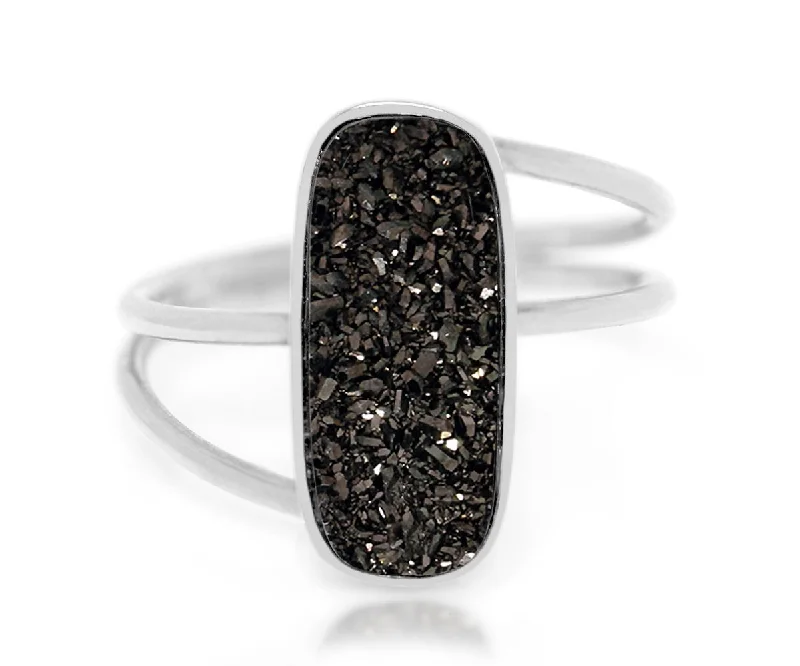 Women’s personalized rings-Double Twist Rectangle Black Druzy Ring