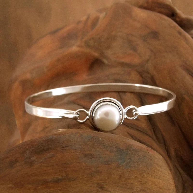 Women’s personalized bracelets-Aesthetic Moon Pearl Bangle Bracelet