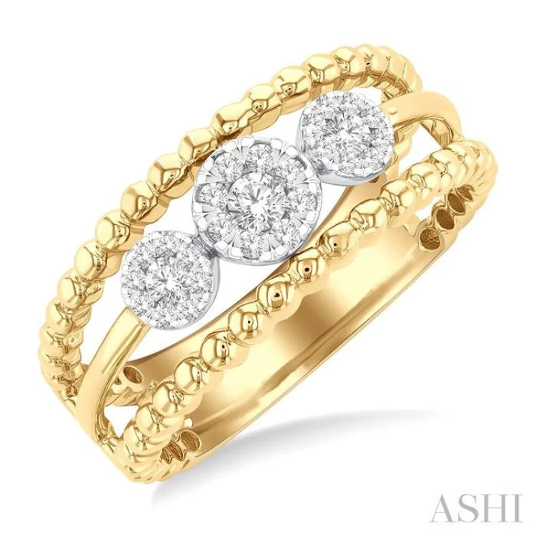 Women’s cushion halo engagement rings-1/4 ctw Past, Present & Future Lovebright Round Cut Diamond Fashion Ring in 14K Yellow and White Gold