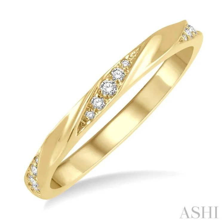 Women’s engagement rings with oval diamonds-1/10 ctw Pod Shape Grooves Round Cut Diamond Stackable Band in 14K Yellow Gold