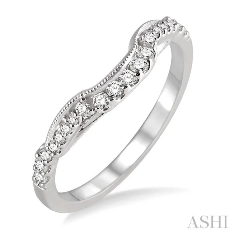 Women’s non-traditional engagement rings-1/6 Ctw Round Cut Diamond Wedding Band in 14K White Gold