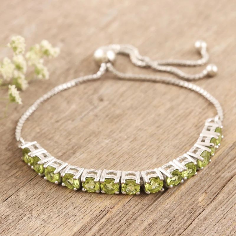 Women’s romantic bangles-Sunbathe in Green Rhodium-Plated Peridot Pendant Bracelet