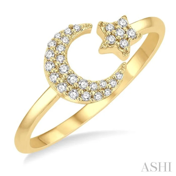 Women’s trendy engagement rings-1/6 ctw Crescent Moon and Star Round Cut Petite Diamond Fashion Ring in 10K Yellow Gold