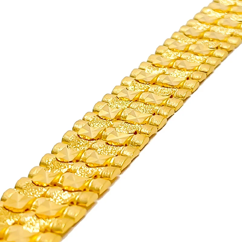 Women’s oval bangles-Vibrant Interlinked 22K Gold Men's Bracelet