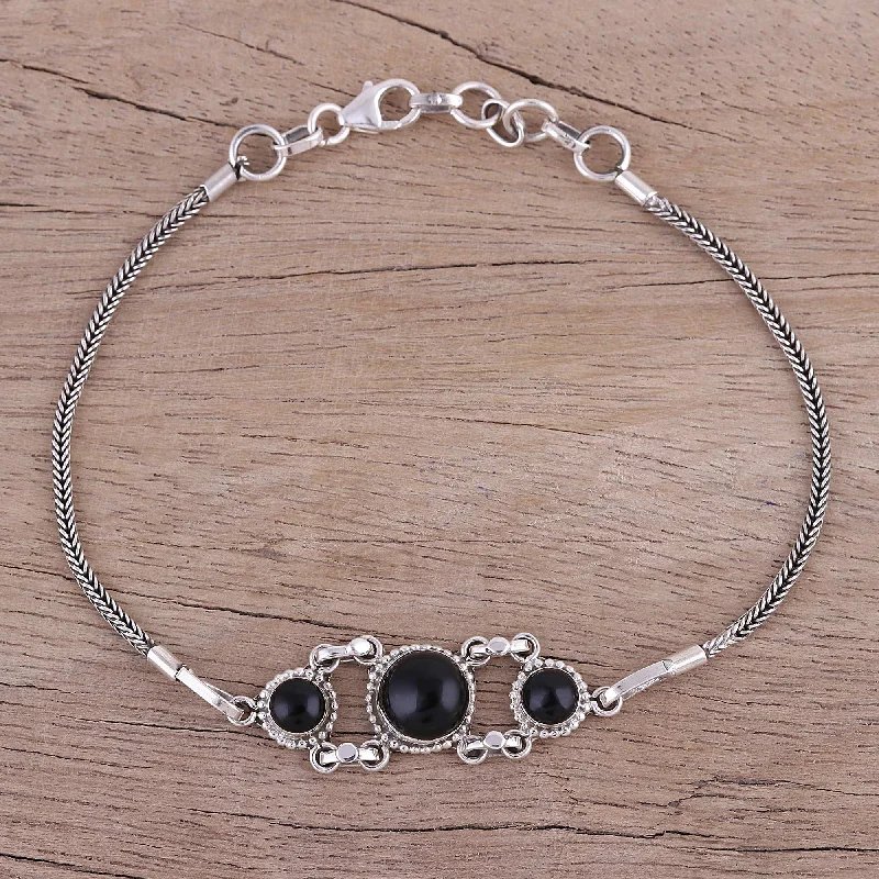 Women’s engraved charm bracelets-Bridge to Delhi Onyx Pendant Bracelet with Sterling Silver Foxtail Chain