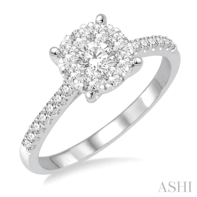 Women’s unique engagement rings-3/4 Ctw Round Cut Lovebright Diamond Ring in 14K White Gold