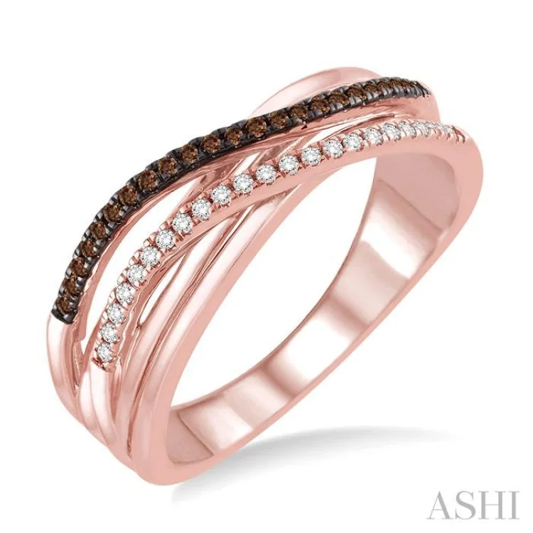 Women’s non-traditional engagement rings-1/5 Ctw Round Cut White and Champagne Brown Diamond Ring in 10K Rose Gold