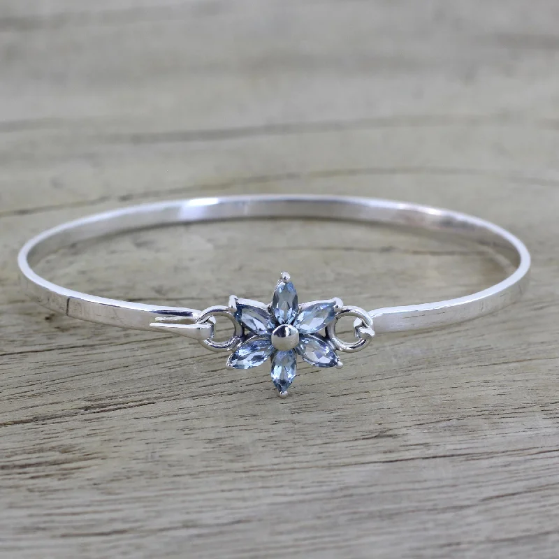 Women’s bangle bracelets-Marquise Flower Blue Topaz Pendant Bracelet