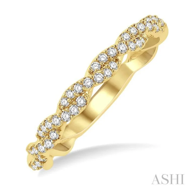 Women’s affordable diamond engagement rings-1/4 Ctw Entwined Round Cut Diamond Stackable Twist Ring in 14K Yellow Gold